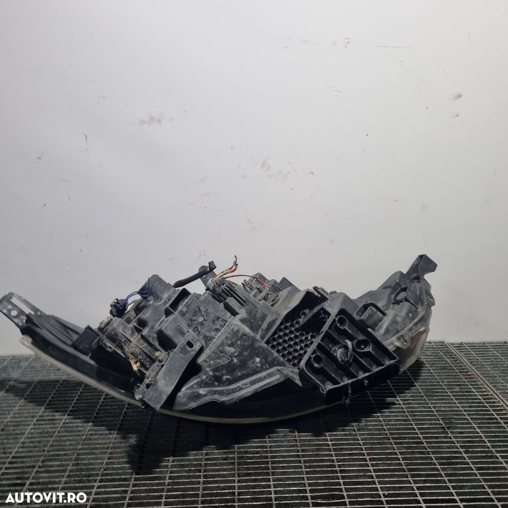 Far Stanga Nissan Qashqai J11 2013 - 2017 SUV 4 Usi (1414) Cu lupă - 4