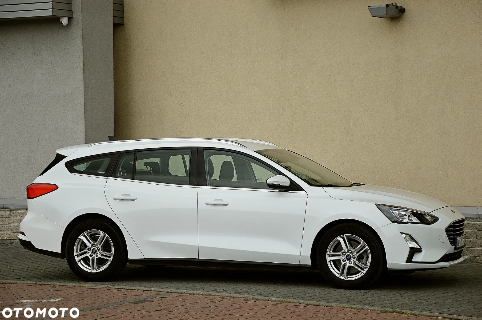 Ford Focus Turnier 1.5 EcoBlue Start-Stopp-System ACTIVE - 19