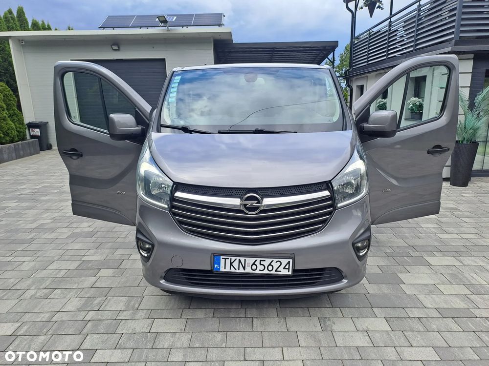 Opel Vivaro - 10