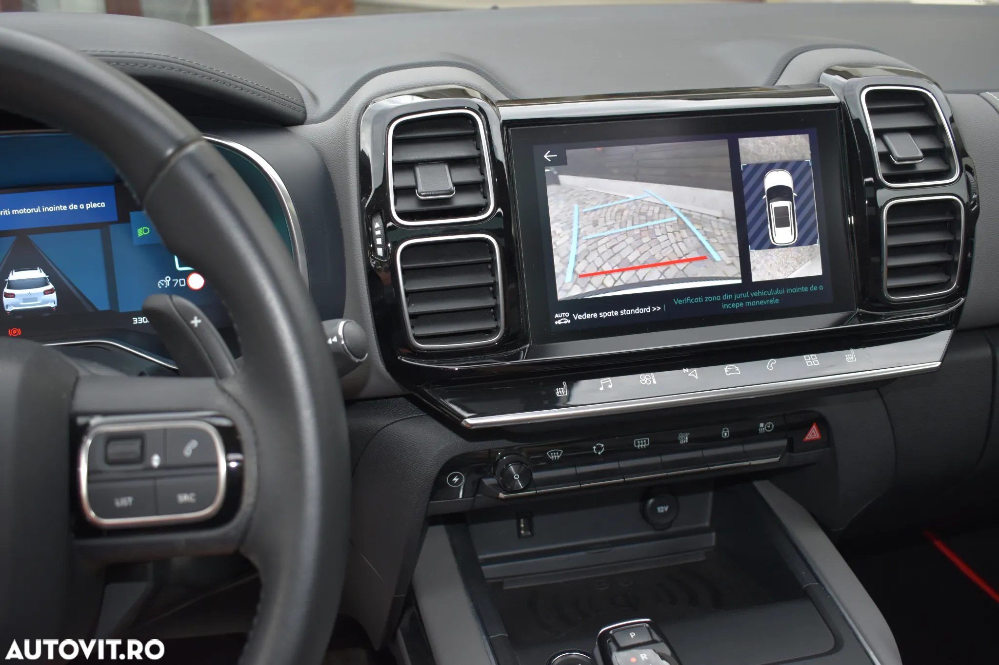 Citroën C5 Aircross Hybrid 225 e.EAT8 SHINE PACK - 30