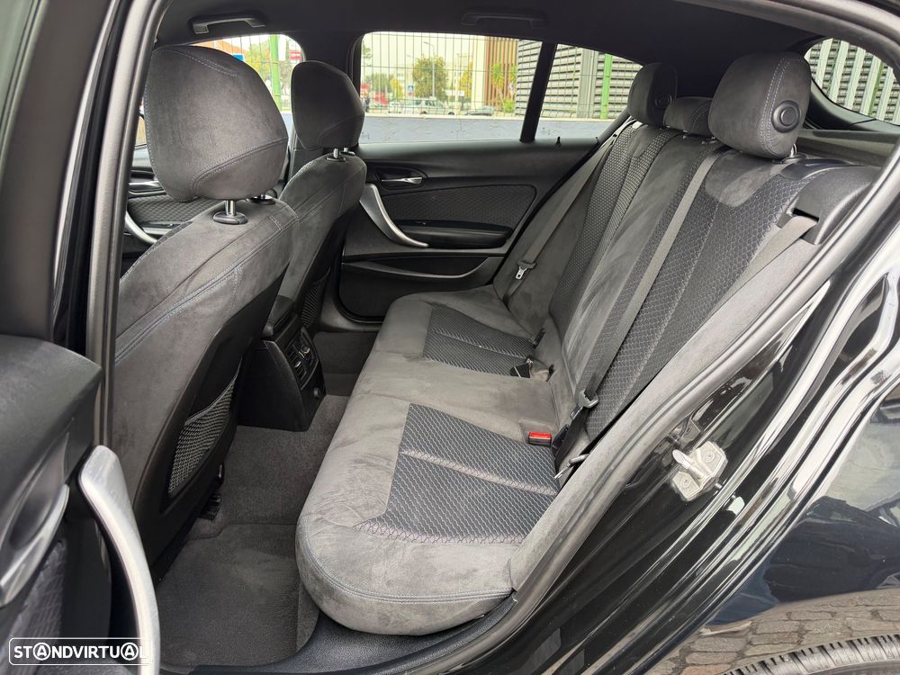 BMW 118 d Pack M - 32