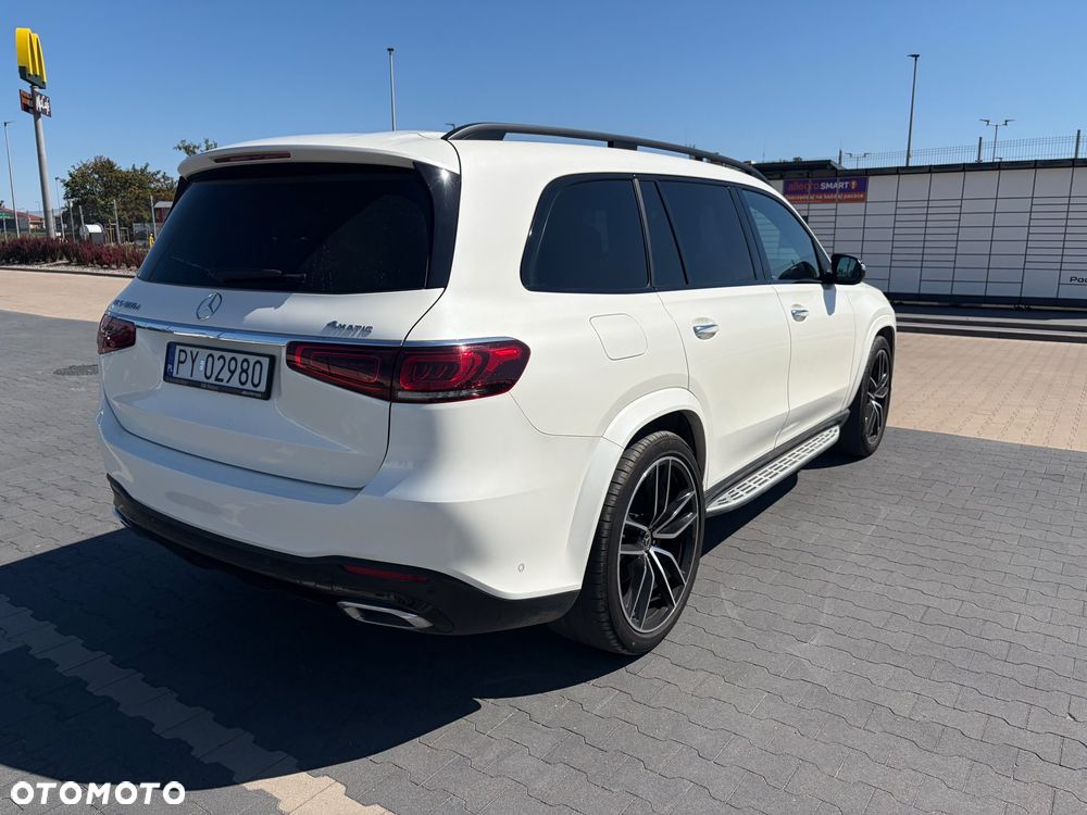 Mercedes-Benz GLS - 12