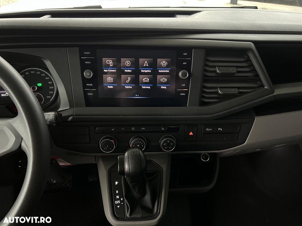 Volkswagen Transporter T6 DSG Lang - 18