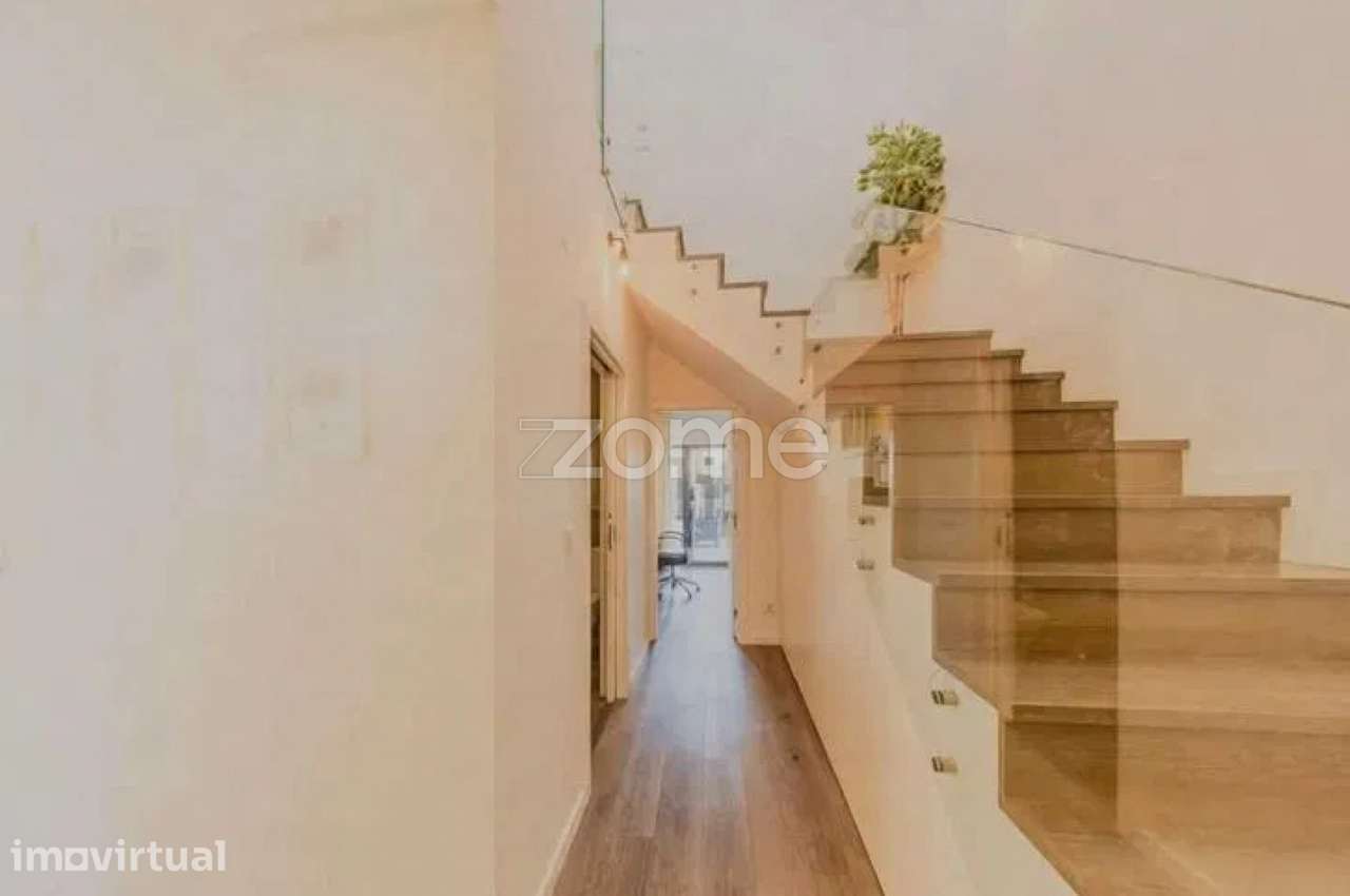 Moradia T4 com Jardim, Excelente Exposição Solar e Vista para a Ser... - Grande imagem: 5/12
