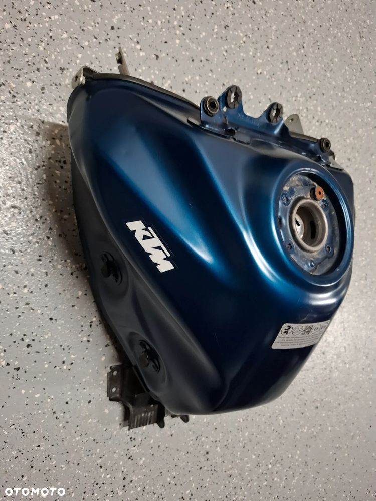 KTM Duke 125 390 zbiornik bak pompa paliwa - 5