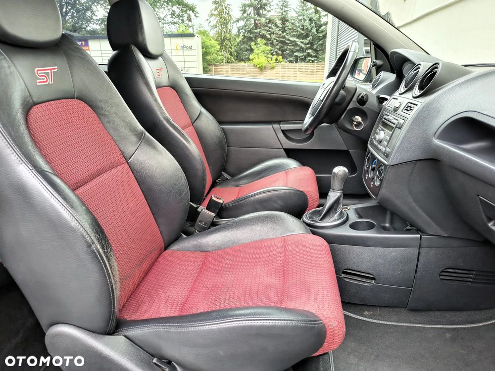Ford Fiesta 1.6 TDCi Sport - 14