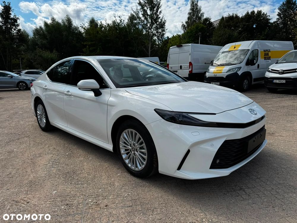Toyota Camry 2.5 Hybrid Dynamic Force Comfort e-CVT - 6