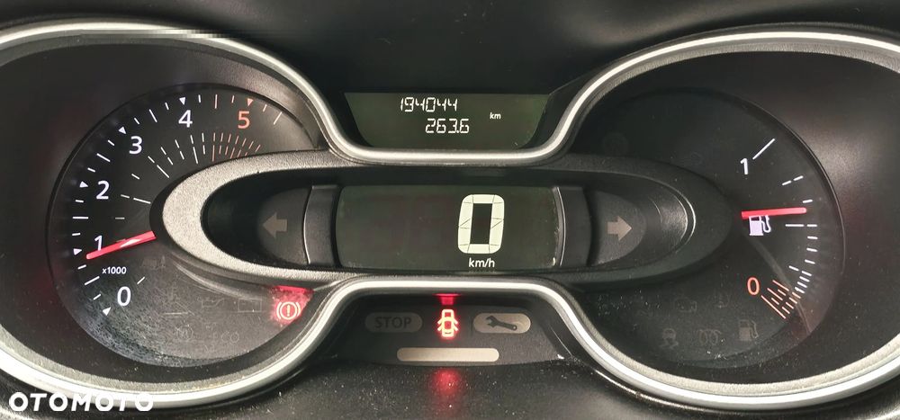 Renault Trafic III Vivaro - 28