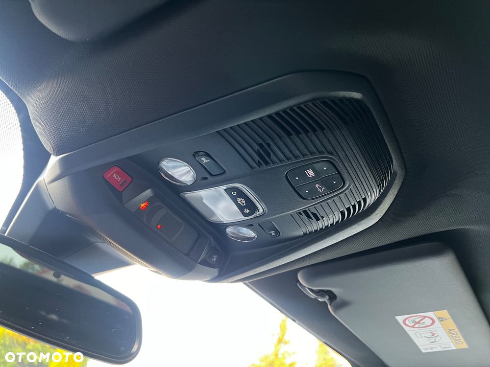 Peugeot 3008 1.5 BlueHDi GT S&S EAT8 - 21