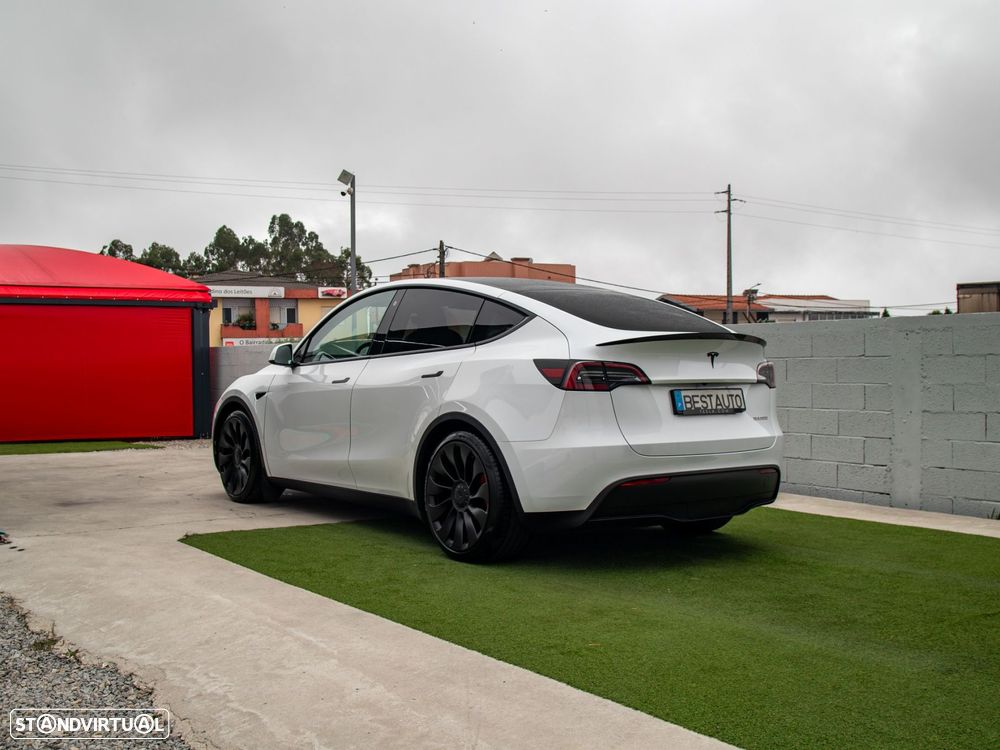 Tesla Model Y Performance Tração Integral - 13