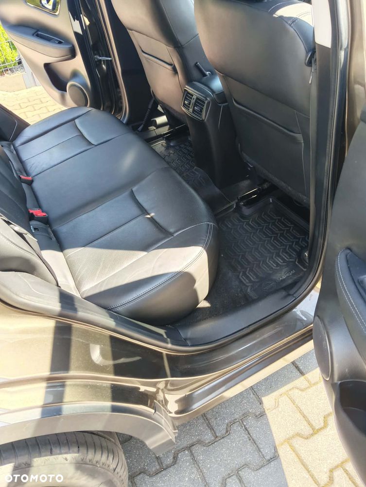 Nissan Qashqai 2.0 Tekna CVT - 10