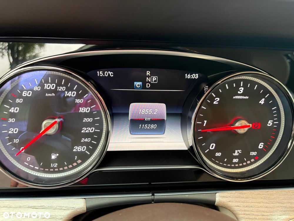 Mercedes-Benz Klasa E 220 d 4-Matic 9G-TRONIC - 10