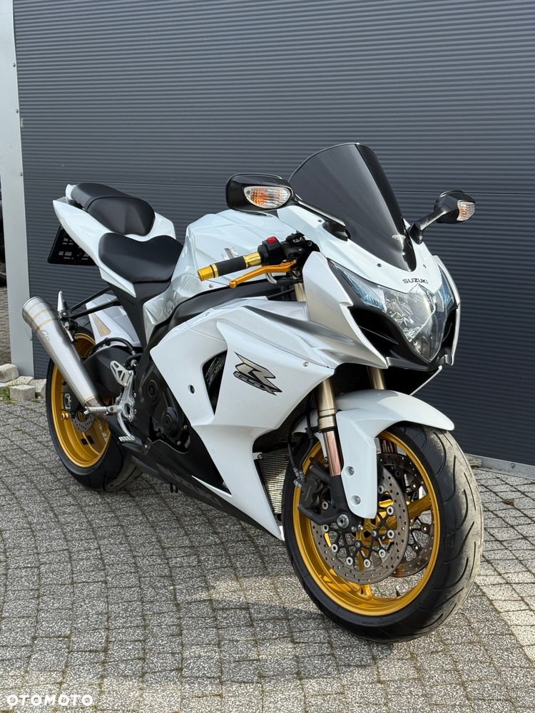 Suzuki GSX-R - 1