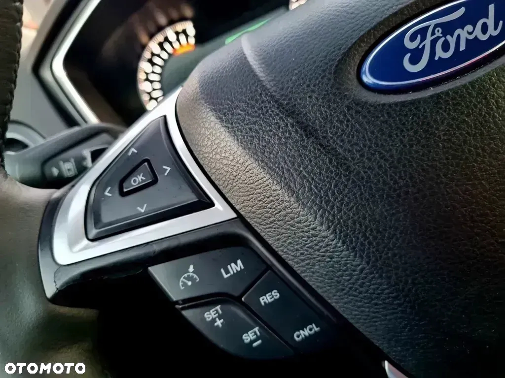 Ford Mondeo 2.0 TDCi Titanium PowerShift - 17