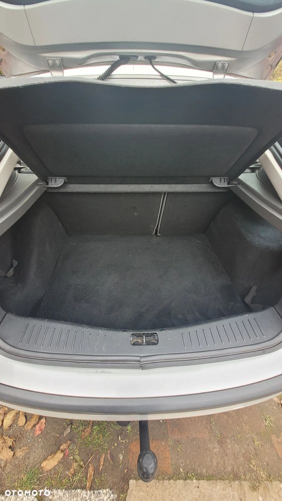 Ford Focus 1.4 16V Fun - 17