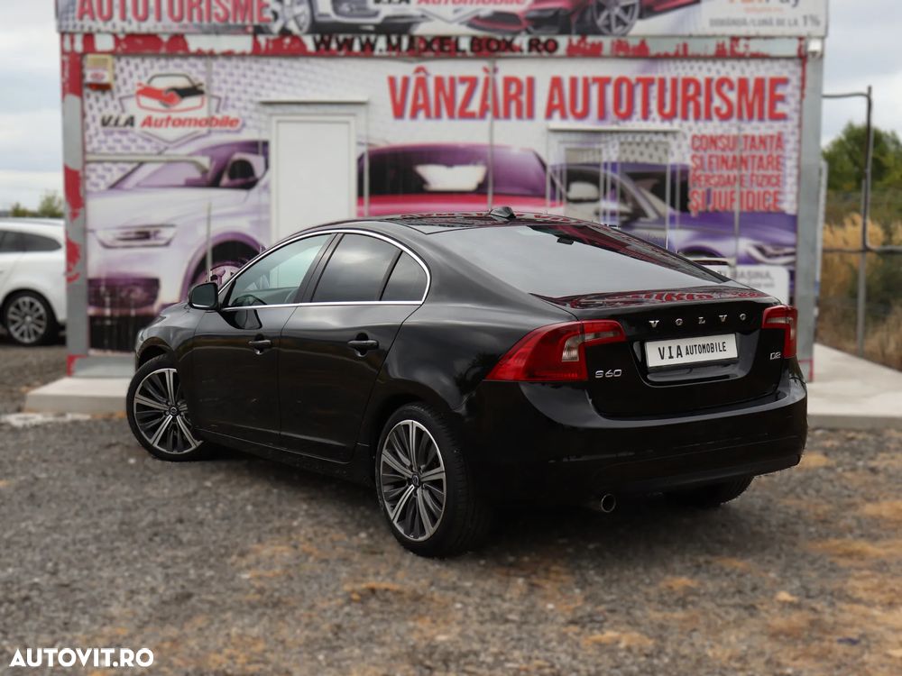 Volvo S60 D2 Geartronic Momentum - 2