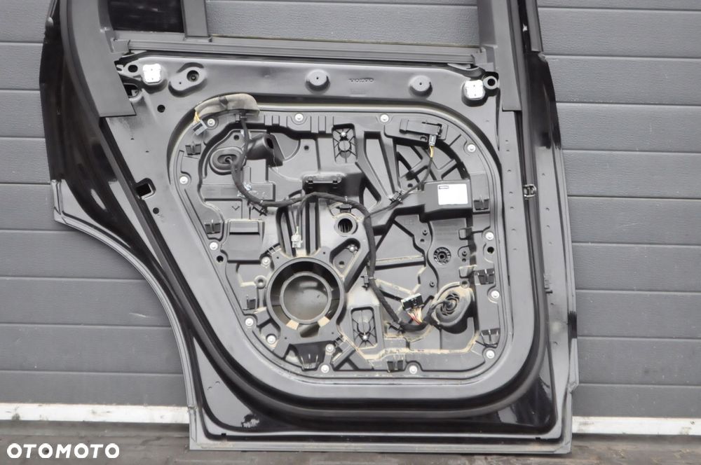 VOLVO XC90 II DRZWI LEWY TYŁ LEWE TYLNE 717 - 11
