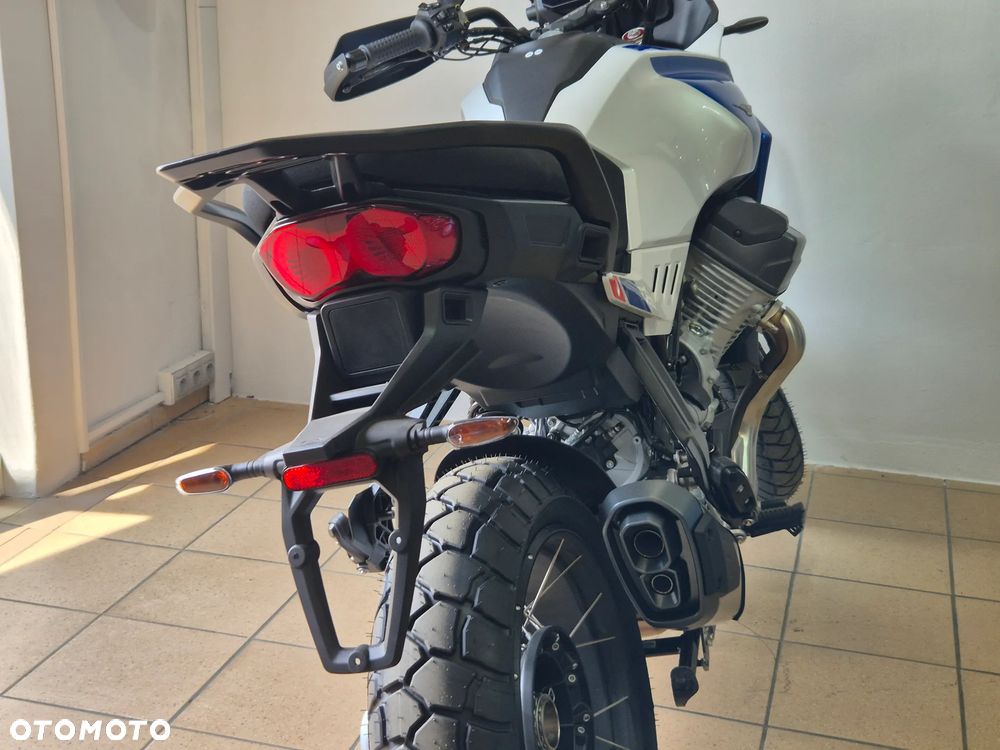 Moto Guzzi Stelvio - 8