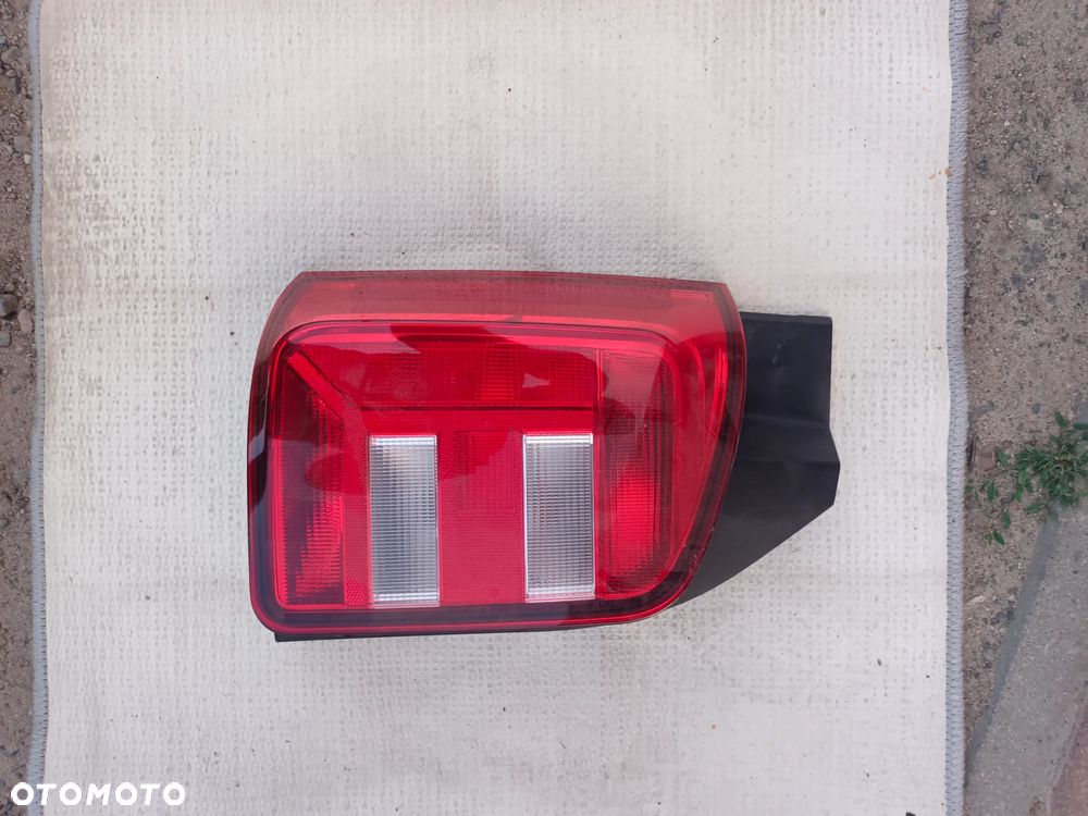 Volkswagen T6 lampa tył lewy lewa drzwi - 1