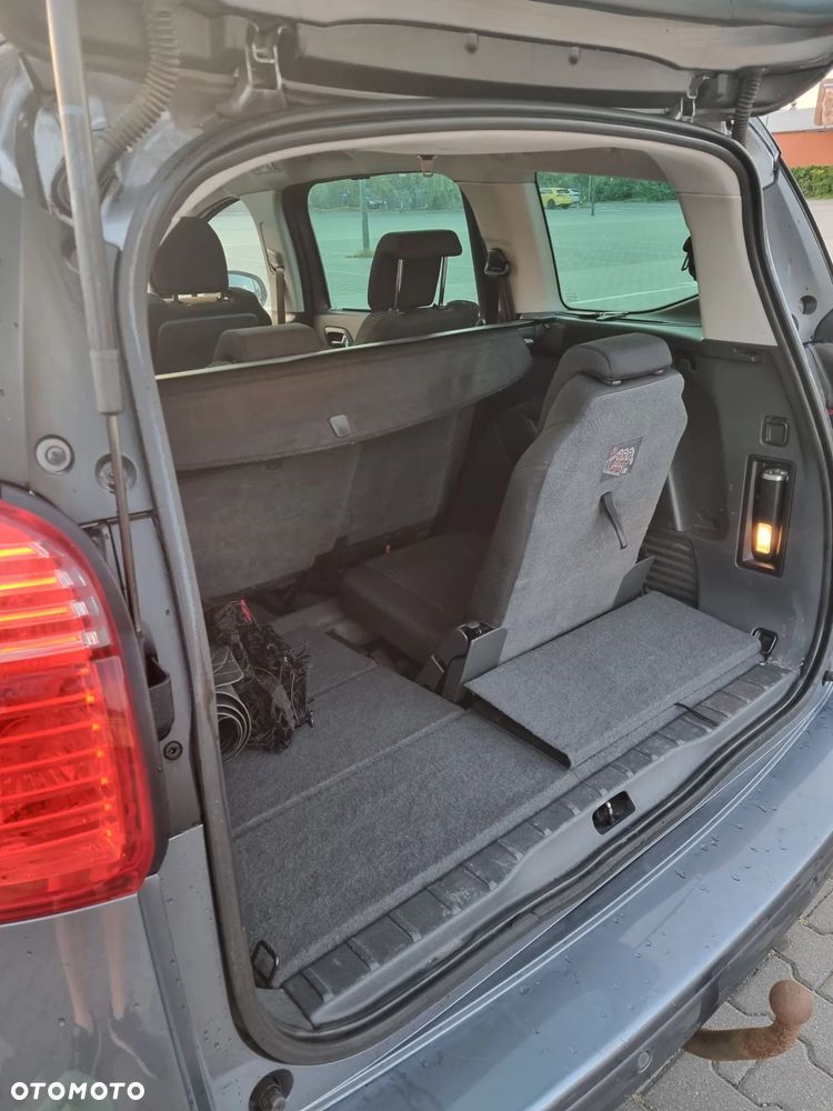 Peugeot 5008 - 15