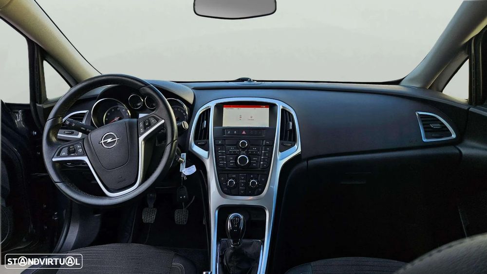 Opel Astra 1.6 150 Anos - 16