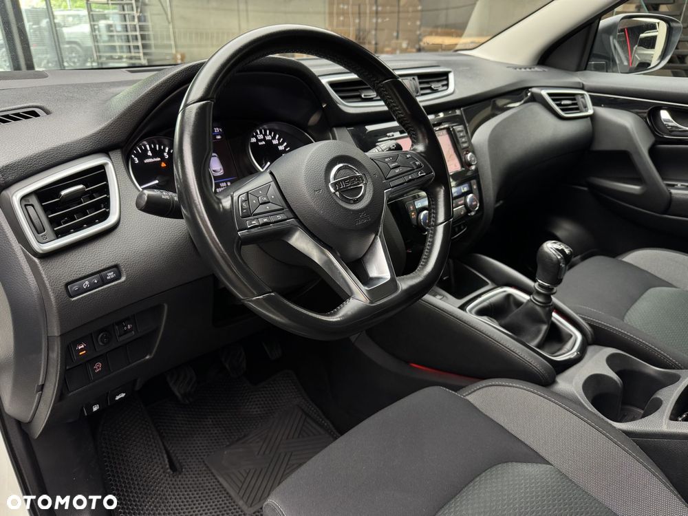 Nissan Qashqai 1.3 DIG-T N-Connecta - 10