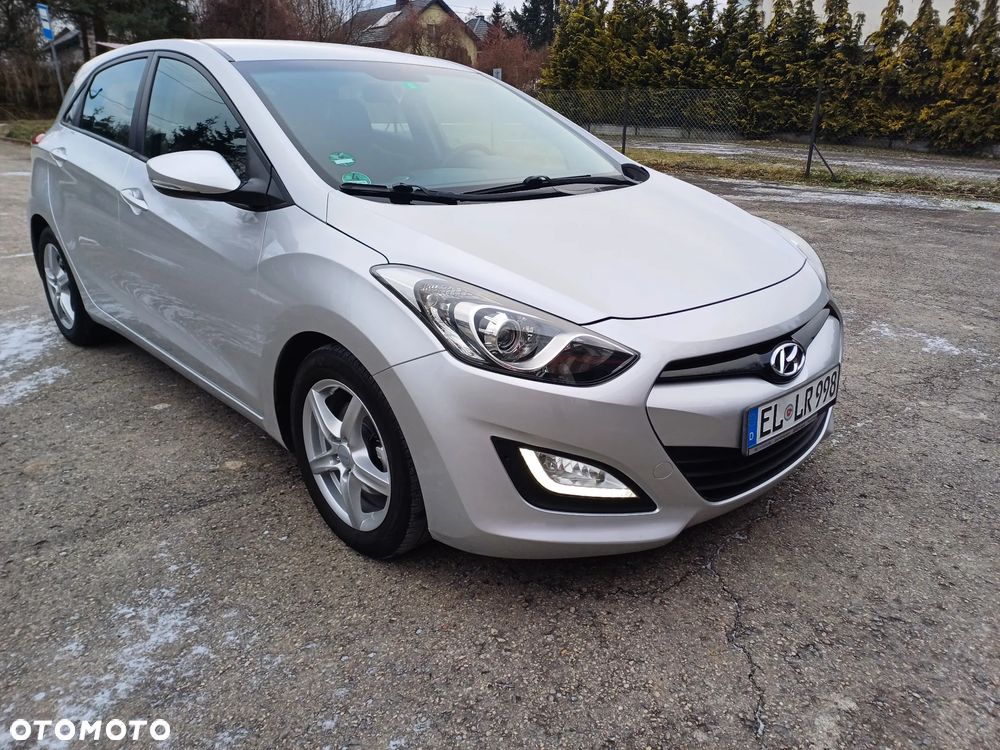 Hyundai i30 blue 1.6 GDI Style - 2
