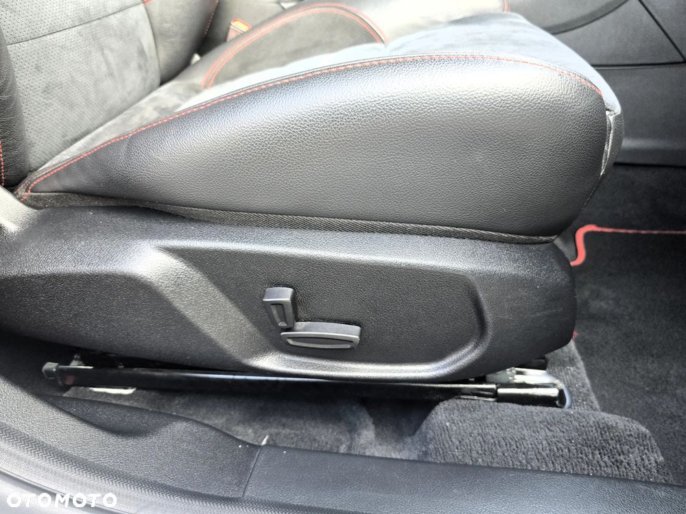 Ford Mondeo 2.0 EcoBoost Titanium S - 25
