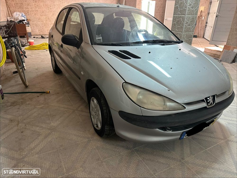 Peugeot 206 1.1 XT - 4