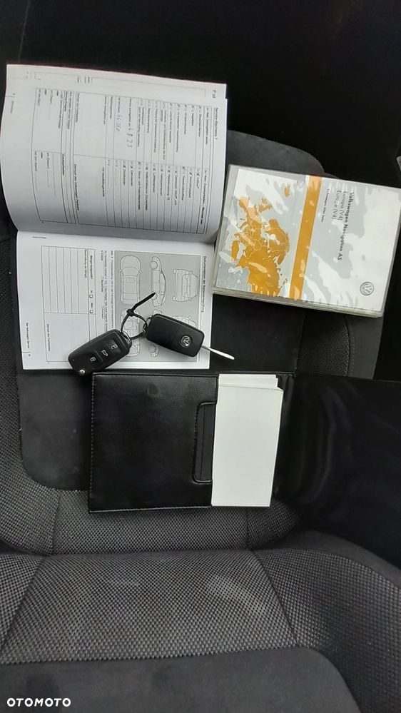 Volkswagen Tiguan - 8