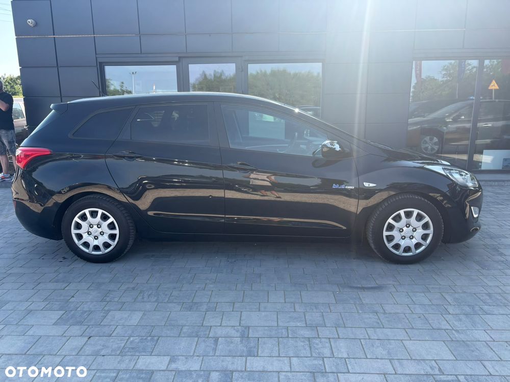 Hyundai i30 1.6 Trend - 4