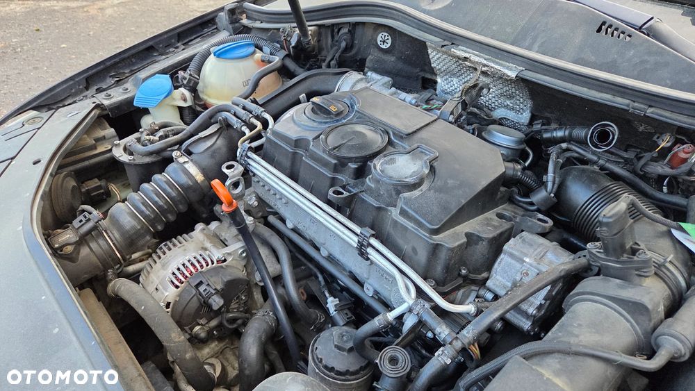 Volkswagen Passat 1.9 TDI DPF Comfortline - 11
