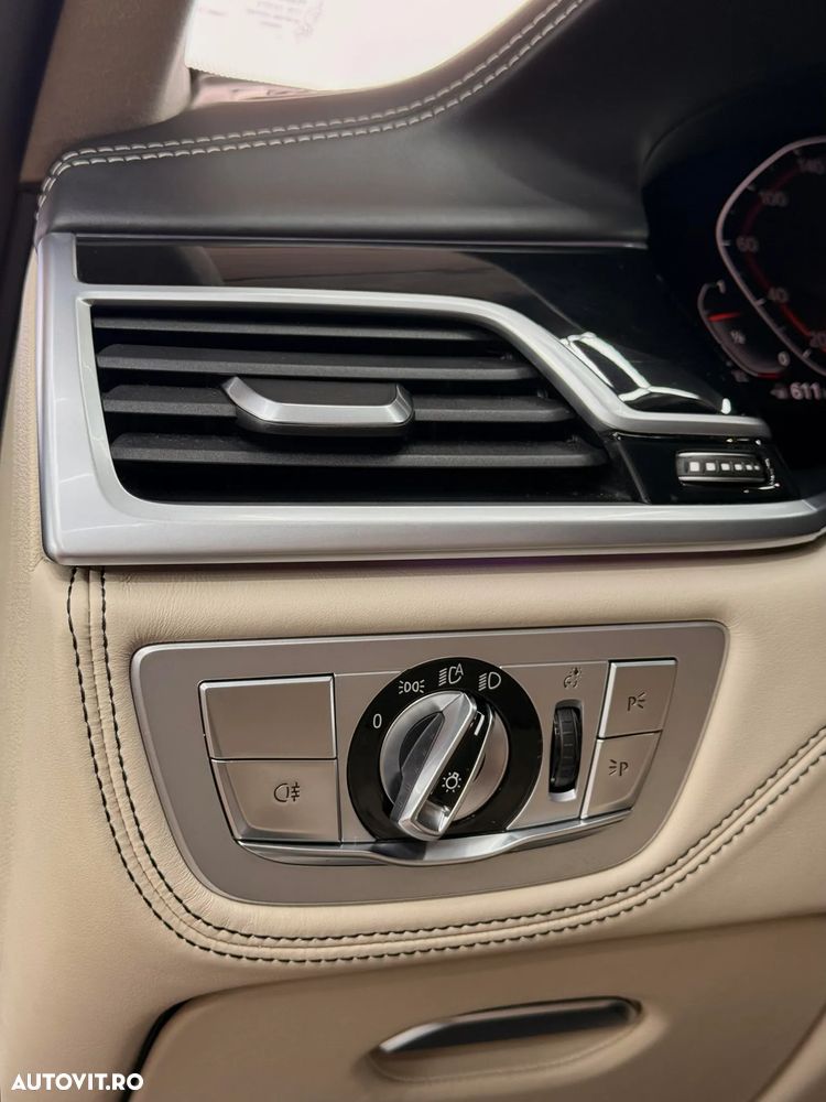 BMW Seria 7 750d xDrive - 33