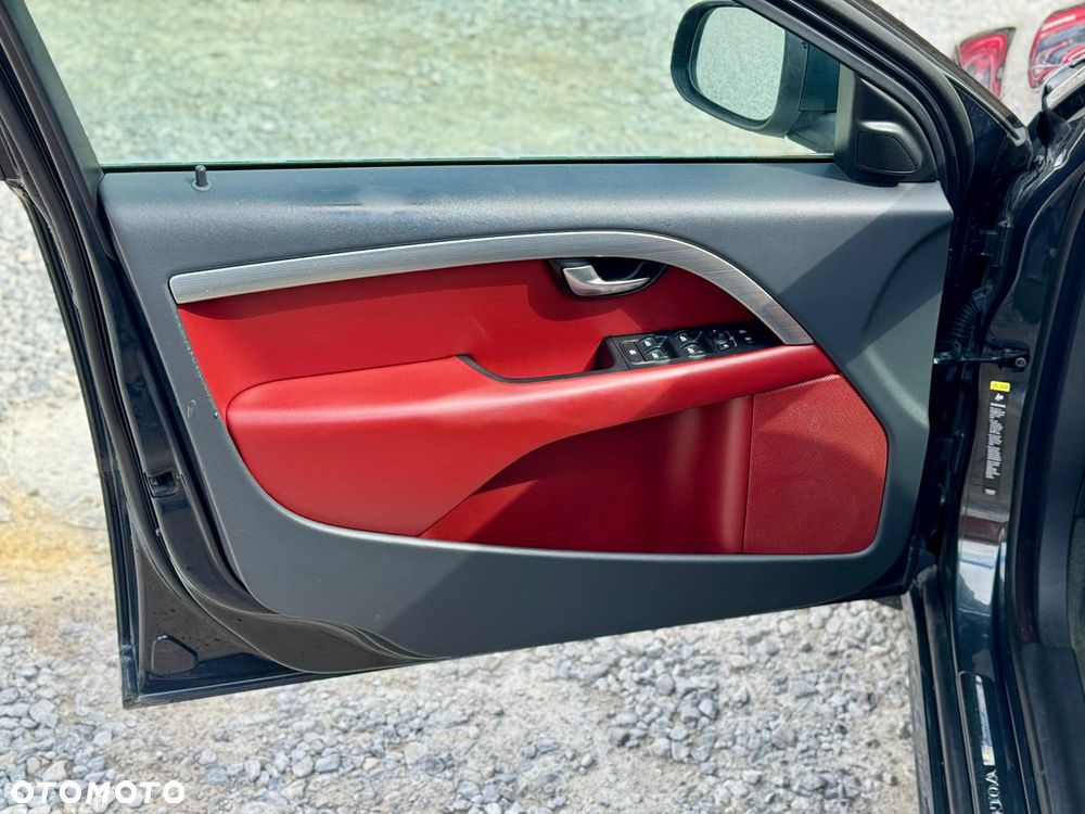 Volvo V70 2.5T Summum - 13