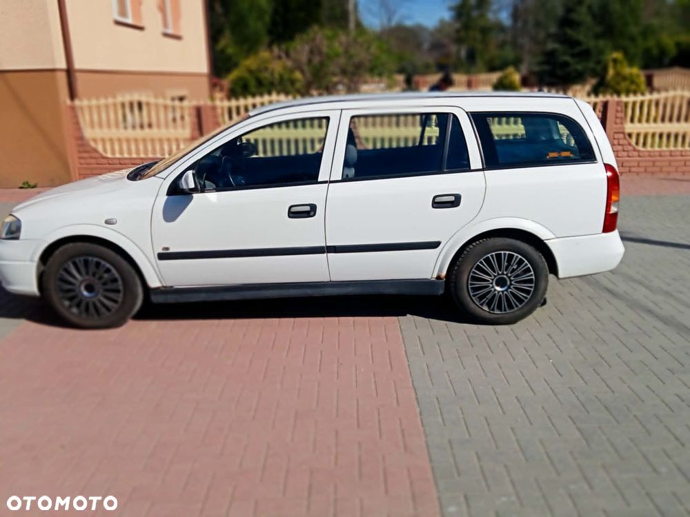 Opel Astra 1.7 CDTI - 13