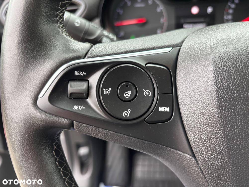 Opel Crossland 1.2 T GS Line Plus Pack - 31