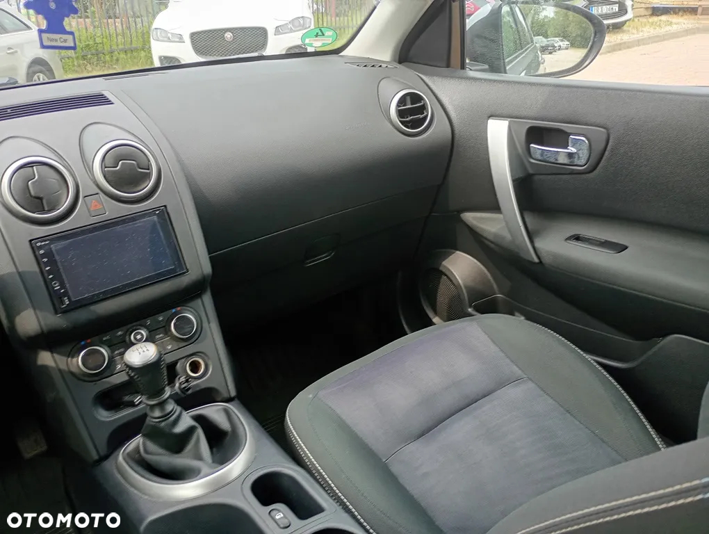 Nissan Qashqai - 14