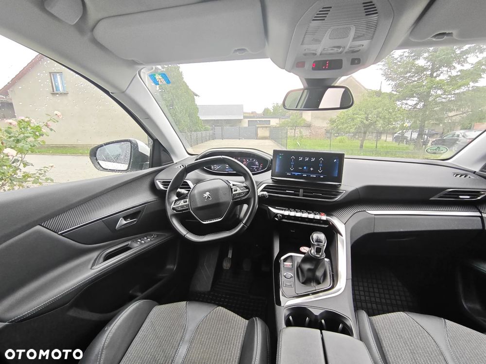 Peugeot 3008 PureTech 130 Stop & Start GPF Allure - 22