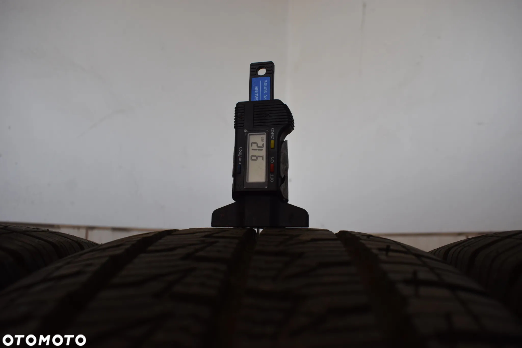 R16C 225/75 Continental VanContact Camper Cena za komplet - 4