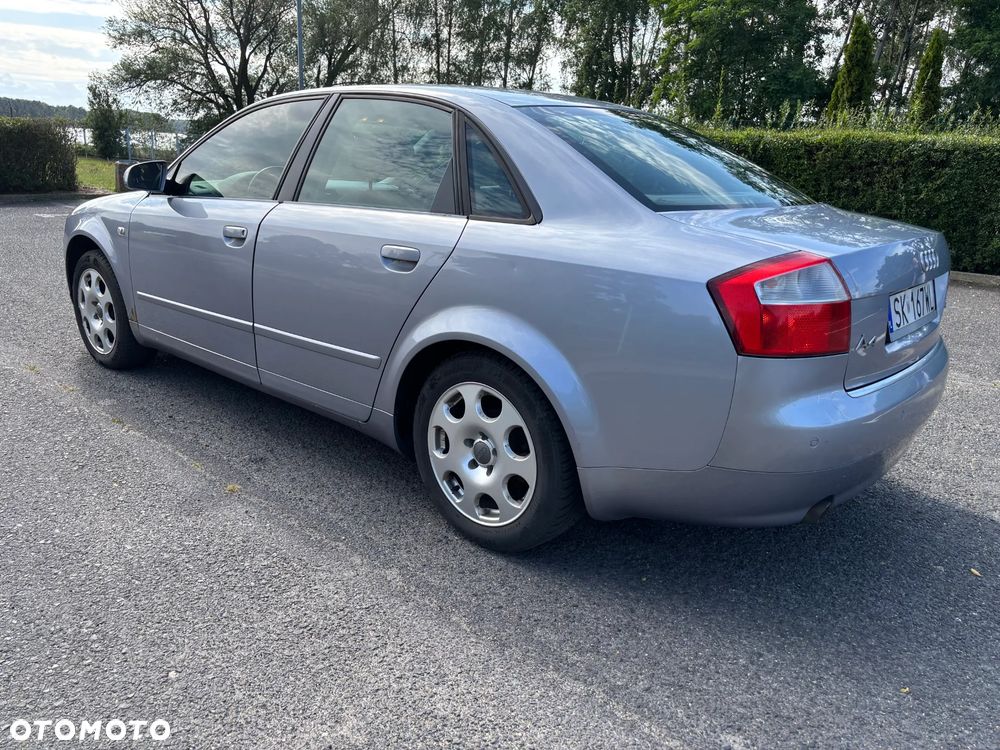 Audi A4 Limousine - 7