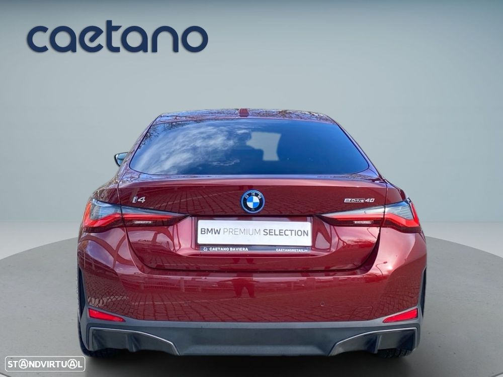 BMW i4 eDrive40 — fotografia 18