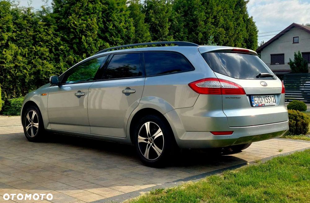 Ford Mondeo 2.0 Trend X - 24