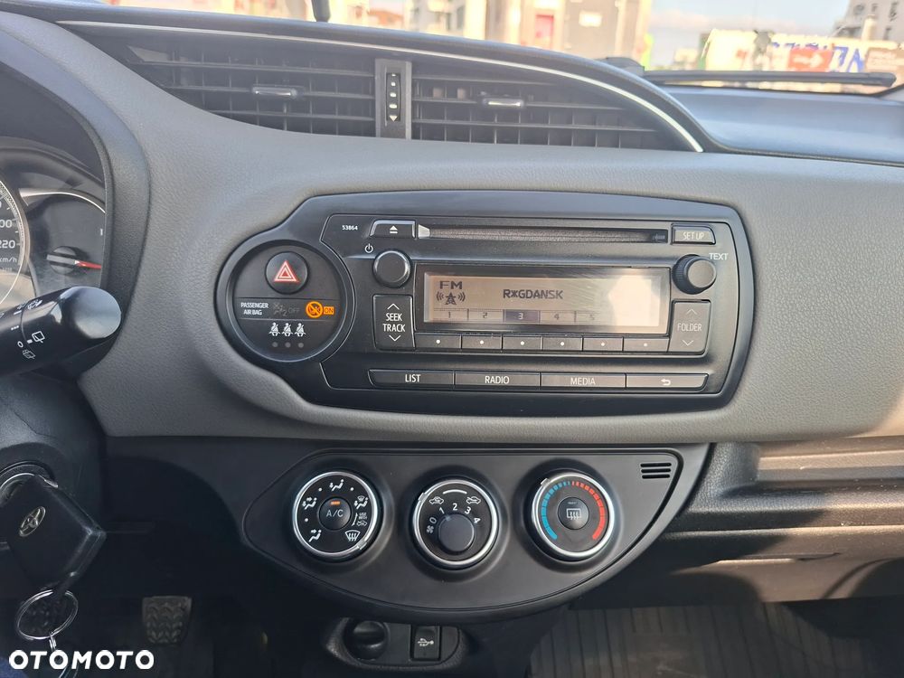 Toyota Yaris - 15
