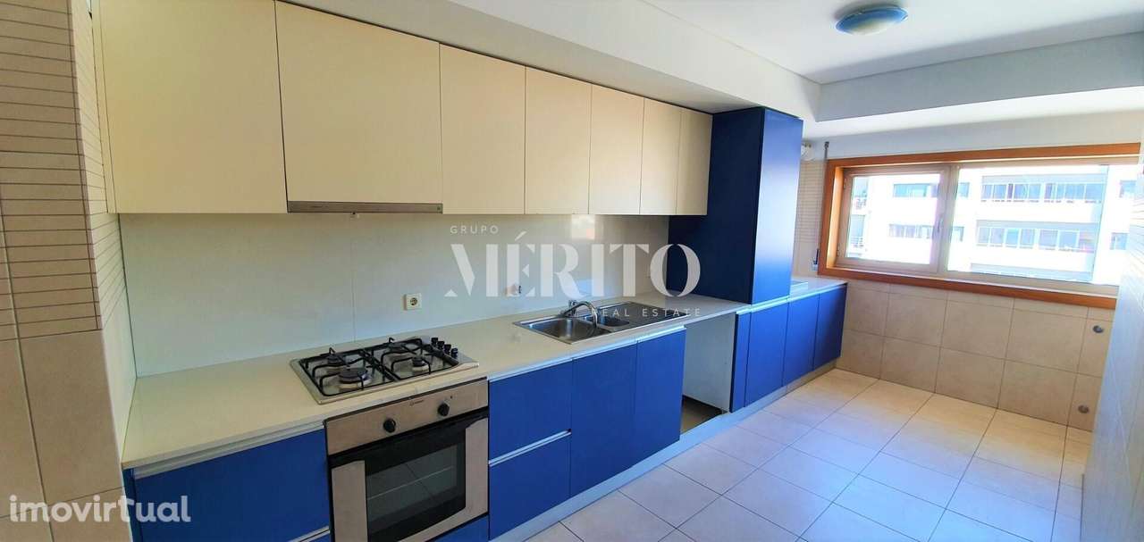 Apartamento junto ao Braga Parque sito na Travessa Constantino Ribeiro - Grande imagem: 3/13