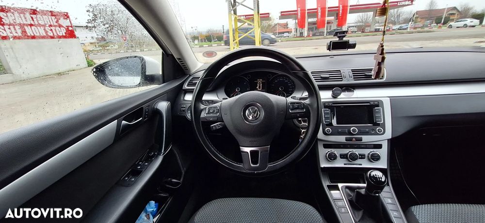 Volkswagen Passat Variant 1.6 TDI BlueMotion Technology Comfortline - 11
