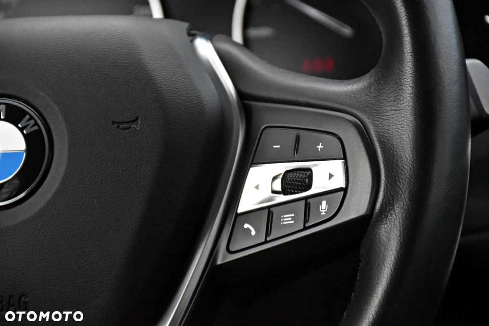 BMW Seria 3 320d Edition M Sport Shadow - 31