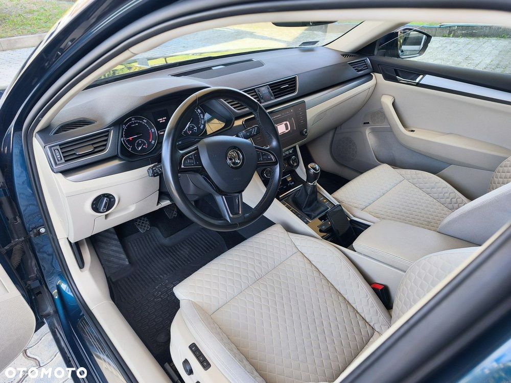 Skoda Superb 2.0 TDI Style - 15