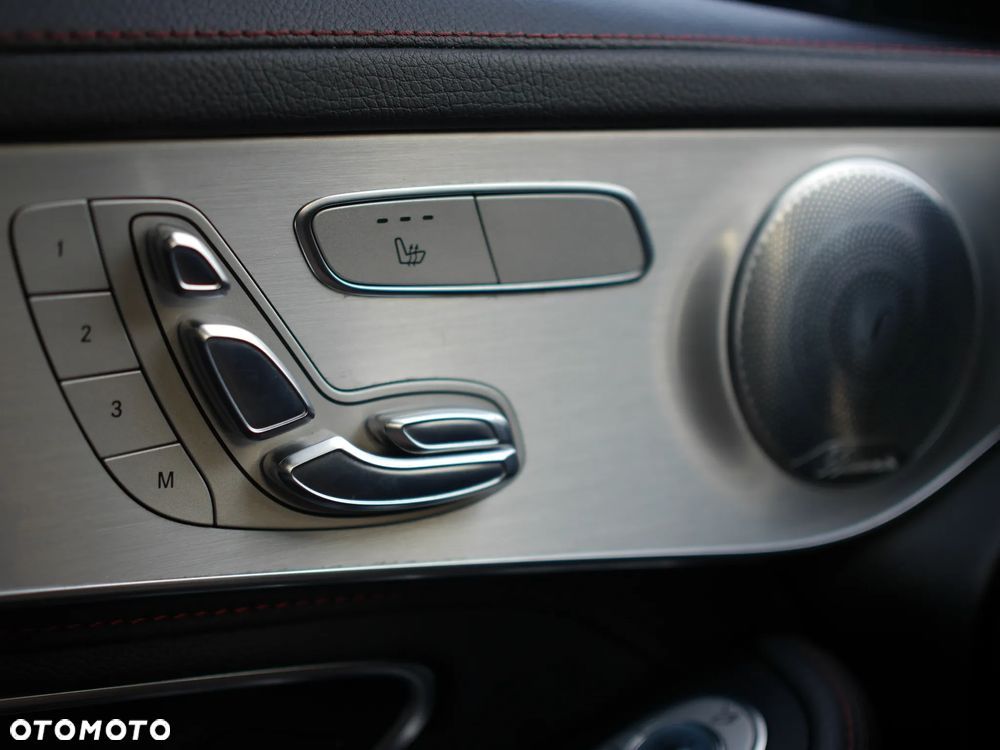 Mercedes-Benz GLC AMG 43 4Matic 9G-TRONIC - 32