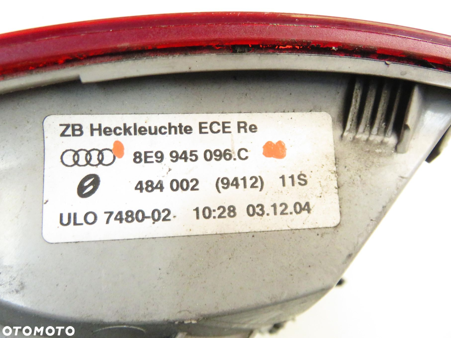 LAMPA PRAWA TYLNA AUDI A4 B7 Avant 8E9945096C - 9