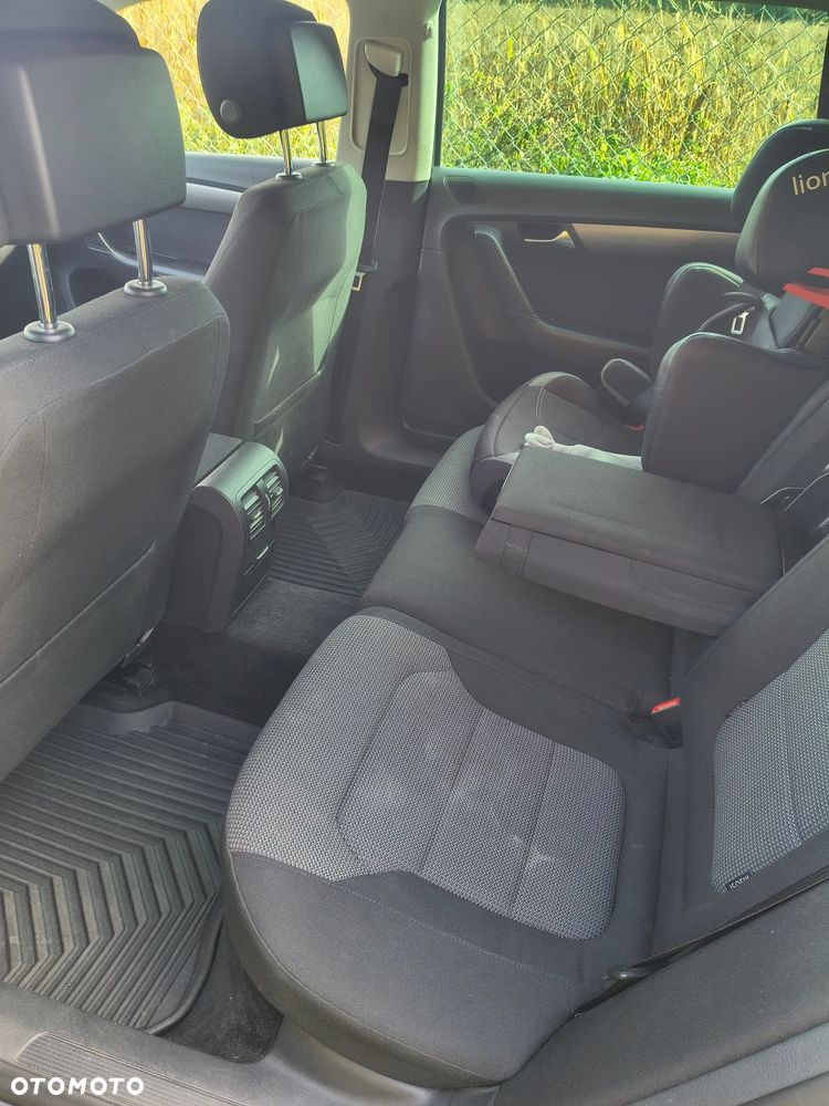 Volkswagen Passat - 7